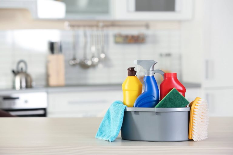 Cleaning your home before moving out